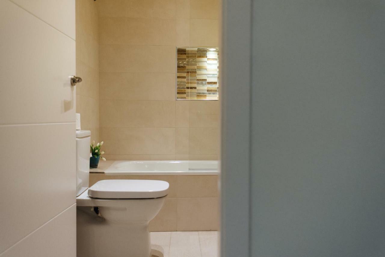 Luxury Apartment Penuelas Free Parking 세비야 외부 사진