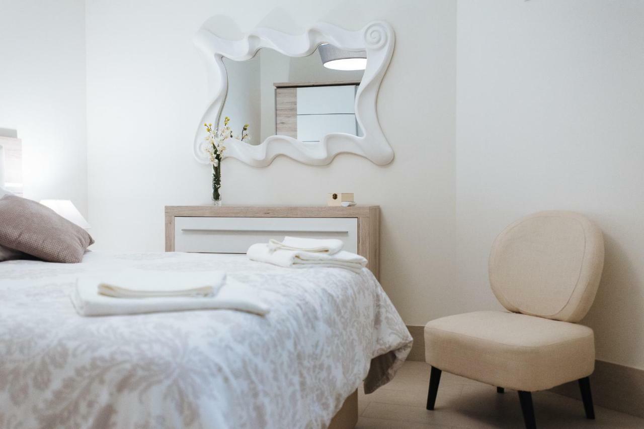 Luxury Apartment Penuelas Free Parking 세비야 외부 사진
