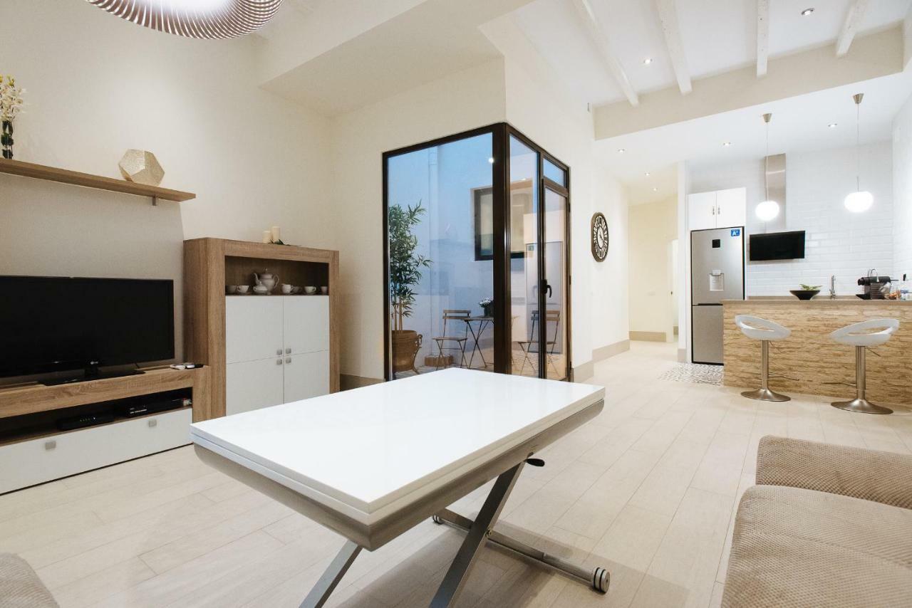 Luxury Apartment Penuelas Free Parking 세비야 외부 사진