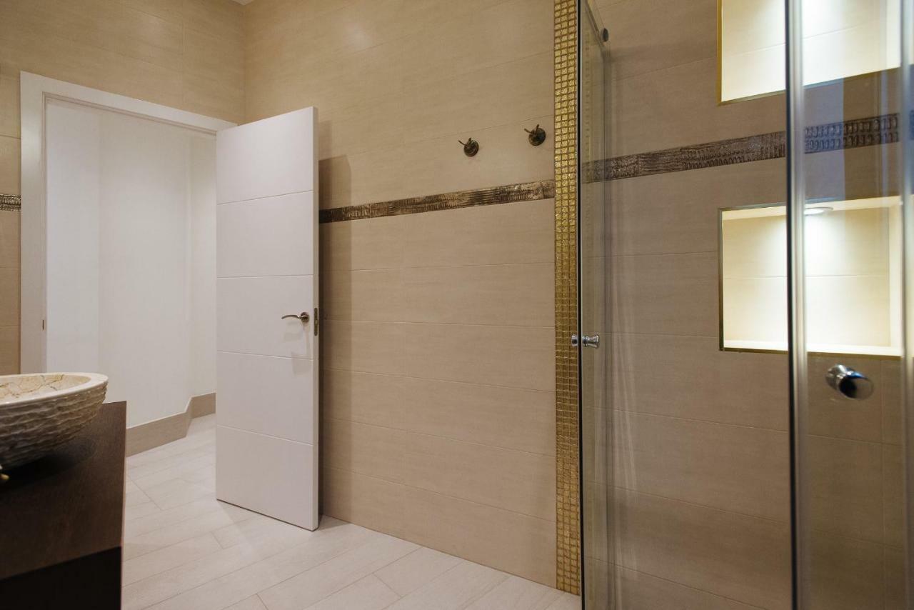 Luxury Apartment Penuelas Free Parking 세비야 외부 사진